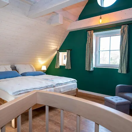 Lee * ペルヴォルム